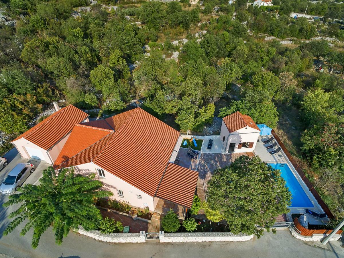Villa Zvonimir Zagvozd ภายนอก รูปภาพ